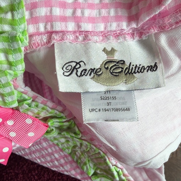 Plaid Seersucker Pastel Pink and Green Kids Dress with Daisy & Bee Embroidery - Picture 3 of 3